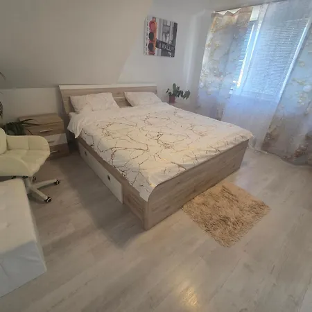 Apartment 4 Angels O K B Altenburg
